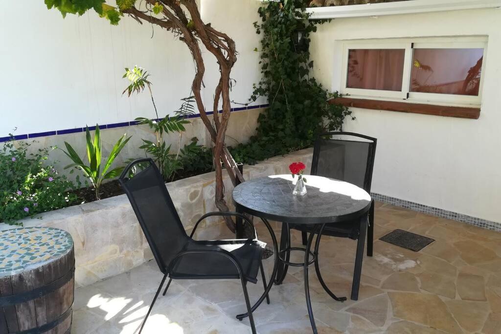 Tiny House 12M2 In Holiday Park With 55 M2 Pool Tolox Exteriér fotografie