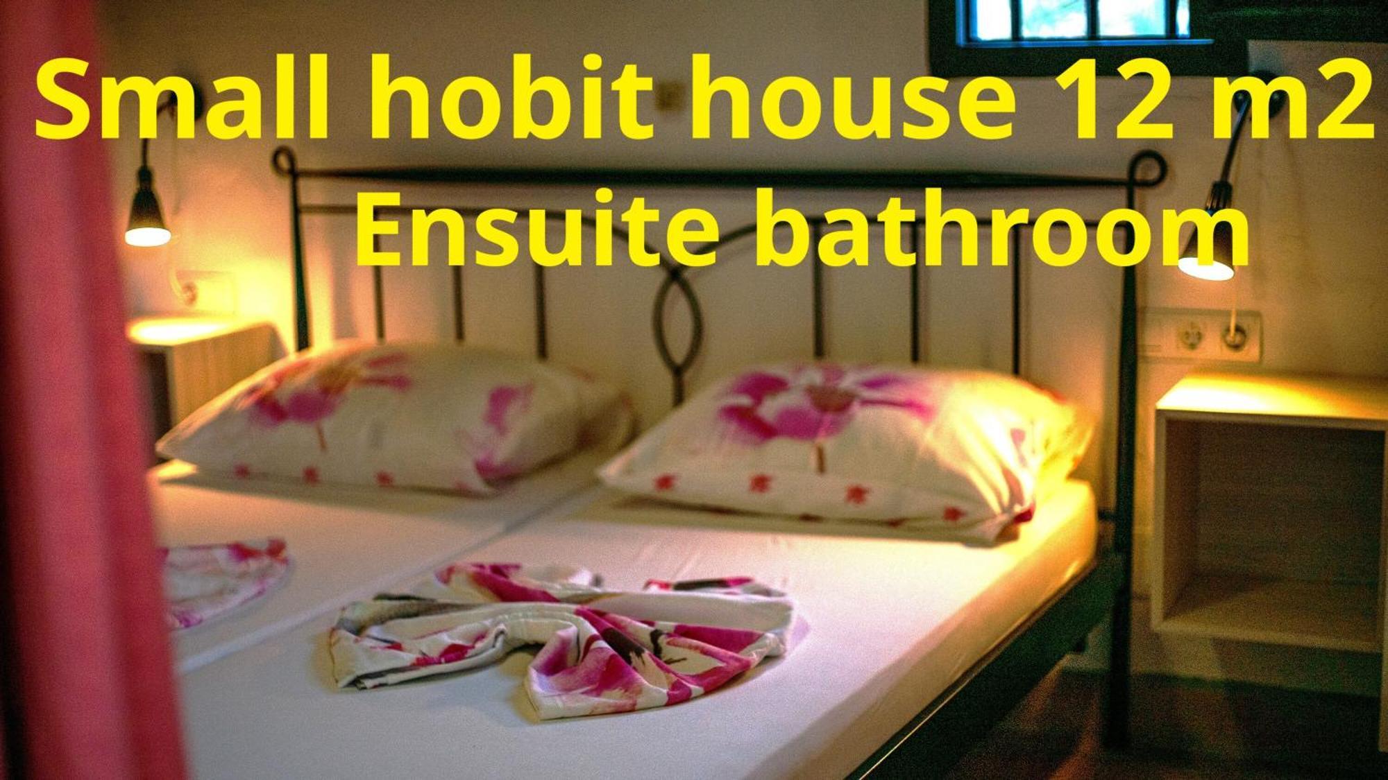 Tiny House 12M2 In Holiday Park With 55 M2 Pool Tolox Exteriér fotografie